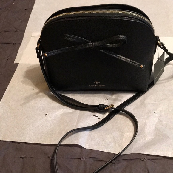 Nanette Lepore Handbags - Nanette Lepore Crossbody Bag with bow detail